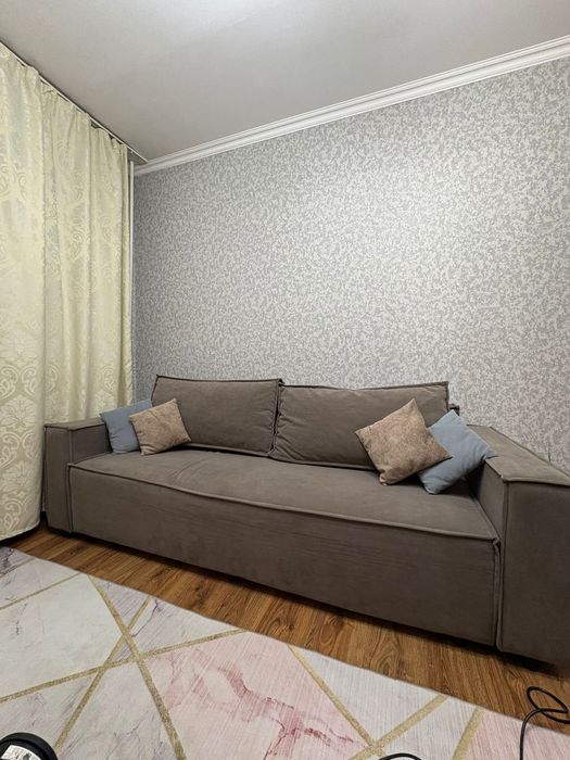 Новый диван  большой