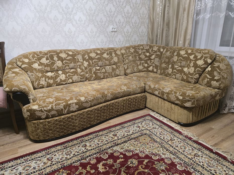 Диван уголовой с креслом