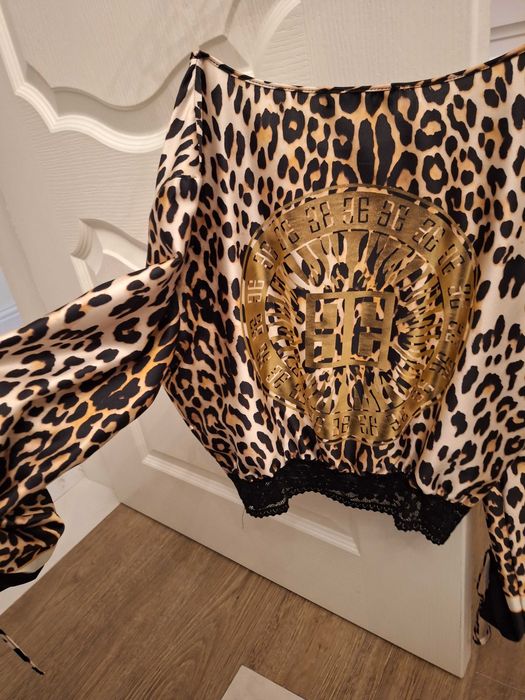 Дамска блуза с дълъг ръкав