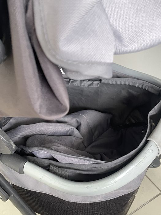 Коляска детская chico серая