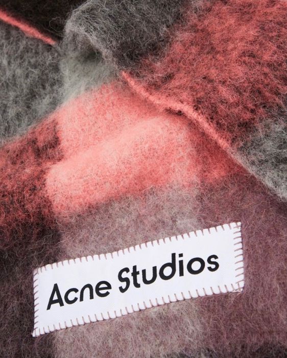 Acne Studios Scarf / Шал