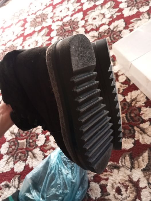 Женская обувь дублёнка прям новый