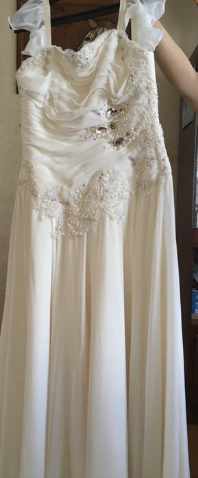 Продам платье вечернее торжественное