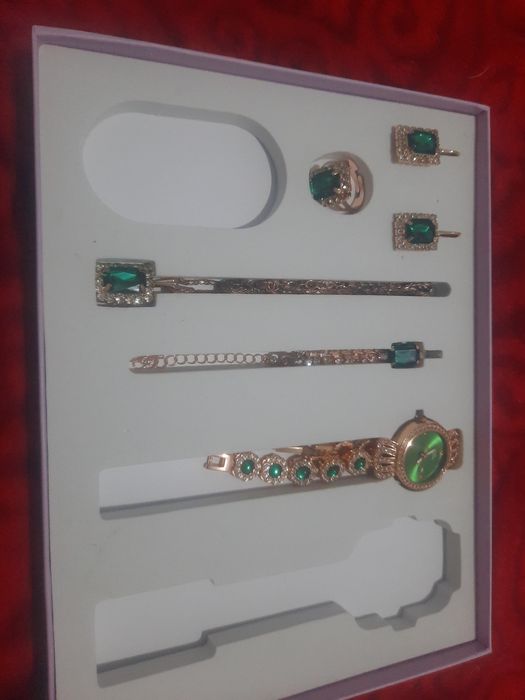 Комплект украшений