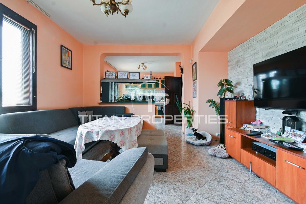 Продава се Къща в Костинброд - 314 кв.м за 1641 €/кв.м - Снимка #2