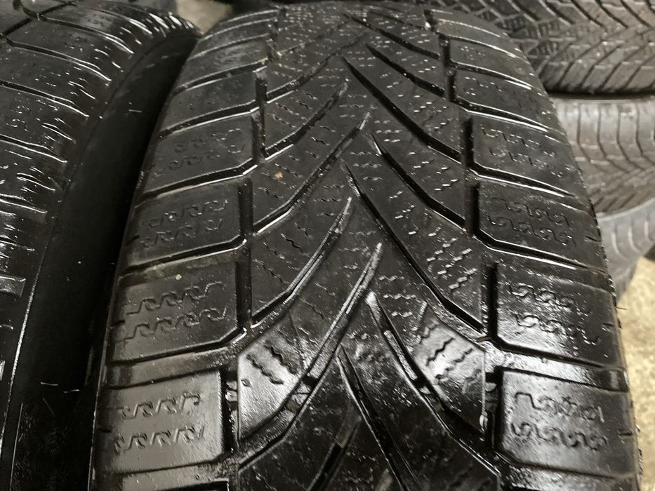 Anvelope/ Cauciucuri 215 65 16 Falken Iarna , Duster , Quasquai Juke