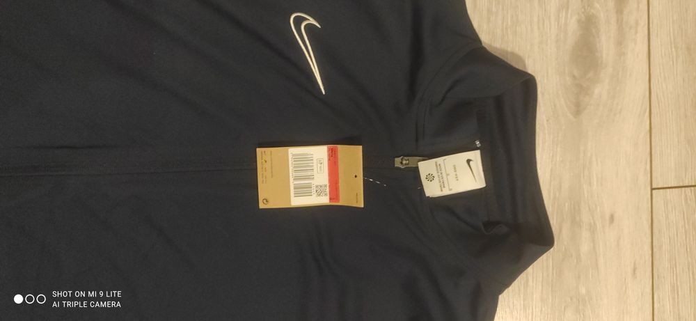 NIKE спортен екип L