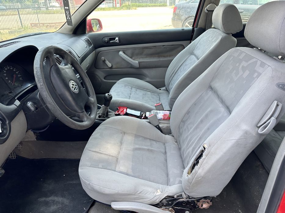 Голф 4 1.9 SDI дизел 98 Г само на части