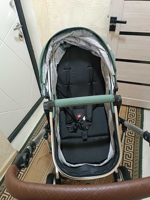 Продам детскую коляску