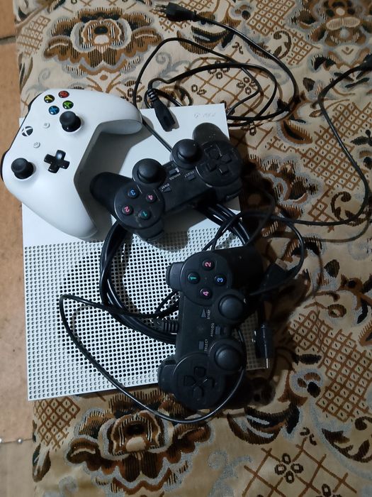 Иксбокс.        .