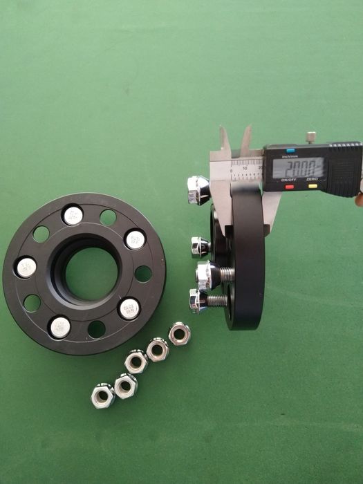 Flanse Distantiere  20 mm Ford Focus 2 sau 3 Max  Jante Ford 5 x 108