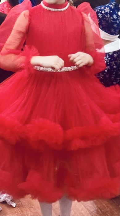 Шикарное платье для девочки