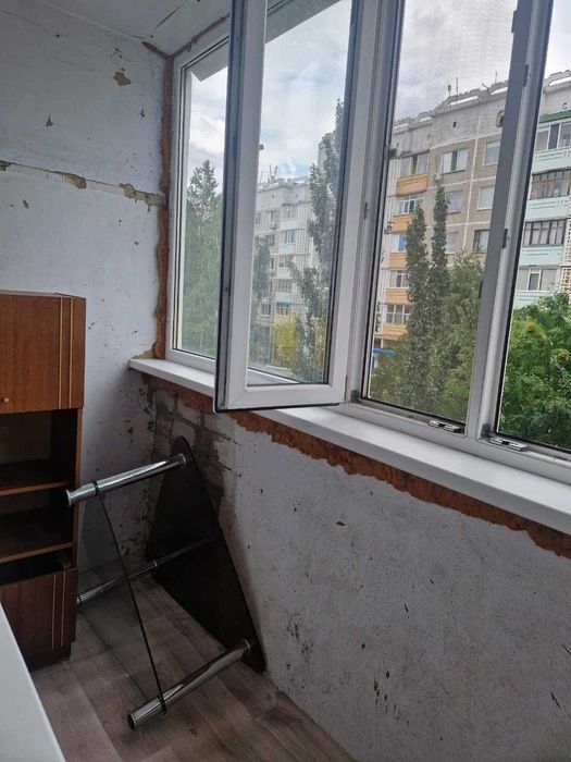продам 2хкомн КЖБИ 2 эт