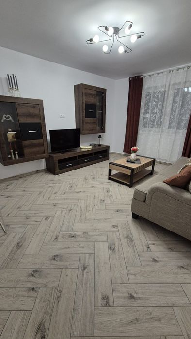 Închiriez apartament 2 camere Doamna Stanca