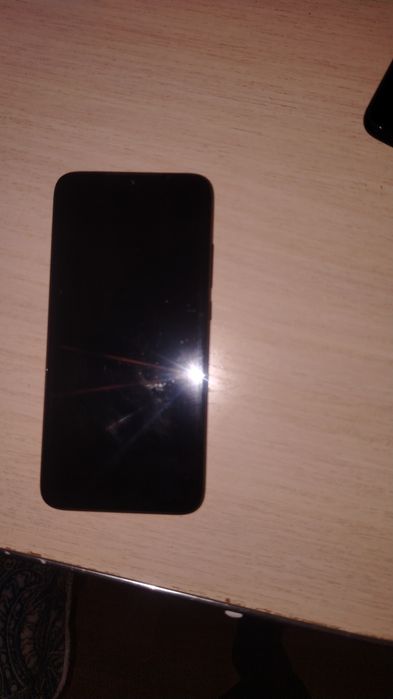 Продам 2 телефона за 10к