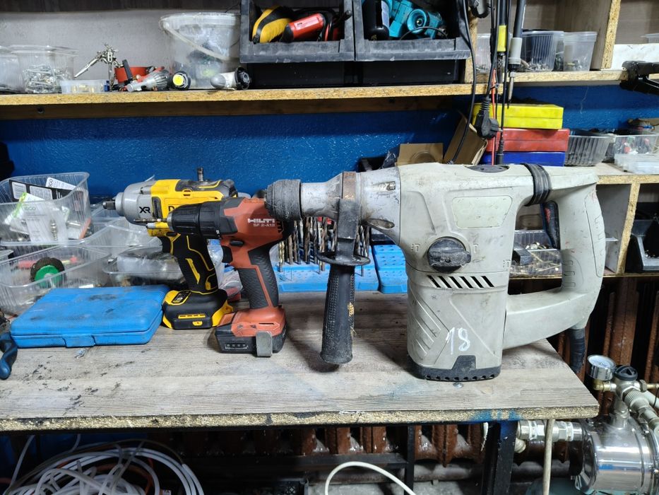 Перфоратор CROWN 1050Вт