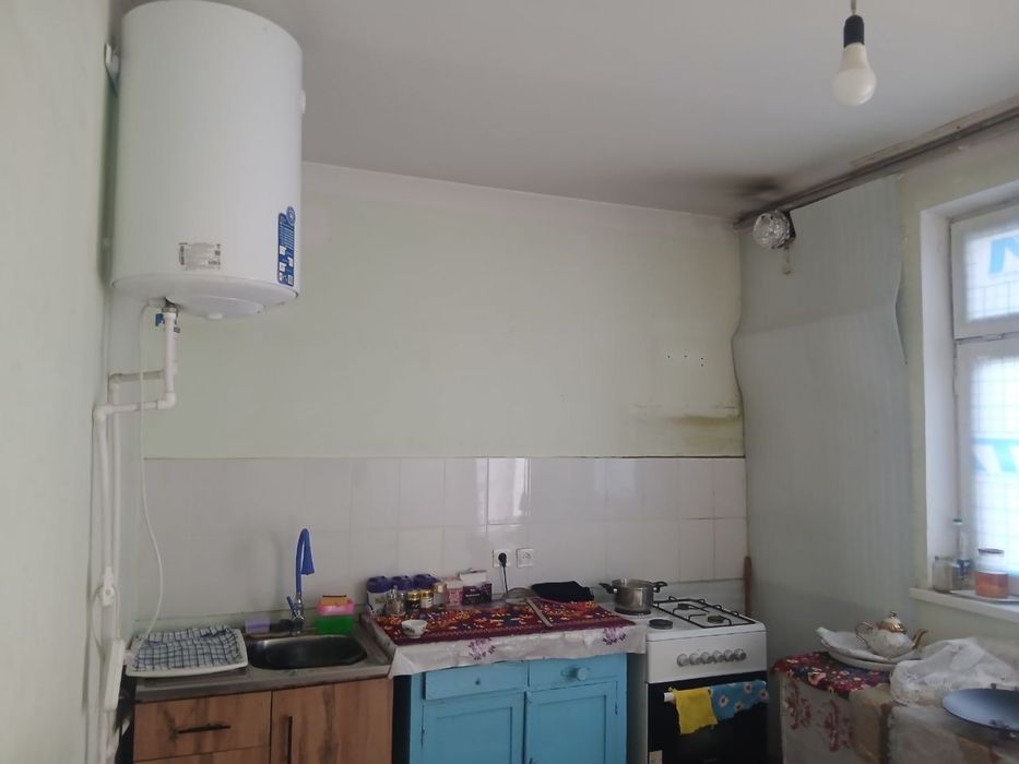 Choruqda joylashgan katej sotiladi