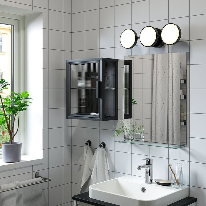 Стоманен шкаф за баня