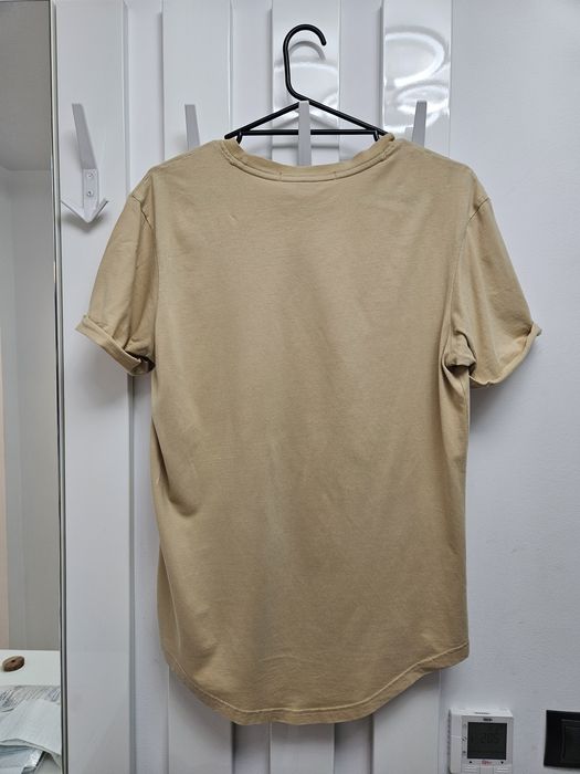 Tricou Calvin Klein original  S

Culoare nude.

De preferat pr
