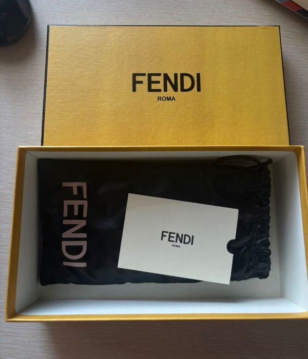 Очила Fendi в пълен комплект