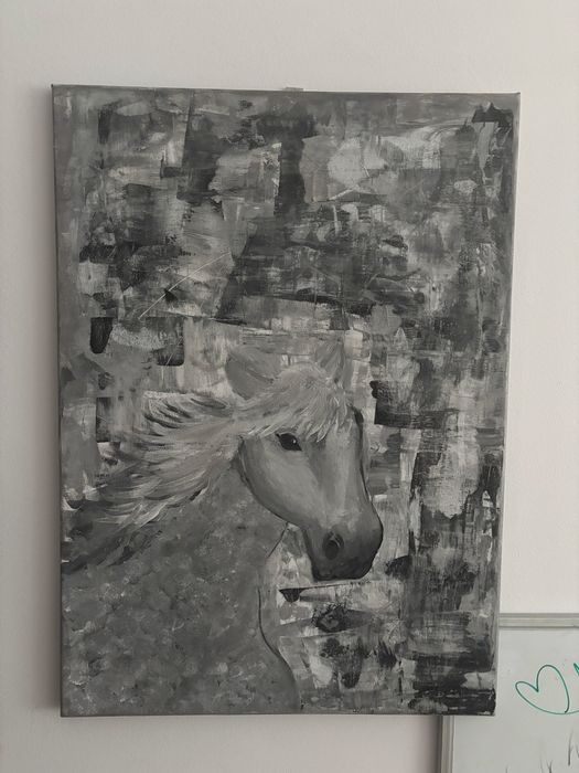 Tablou pictat de mana cal alb-negru gri