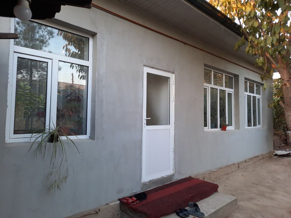 Ховли уй сотилади 7 хона Битта ховлида 2 уй Алохида 2та оила яшаса бул