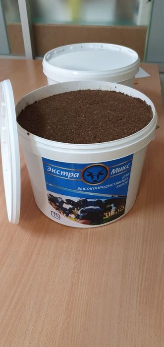 Продам Лизунец для каров и Бков