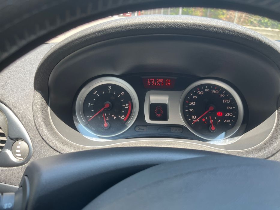 RENAULT Clio 2006 — imagine 2