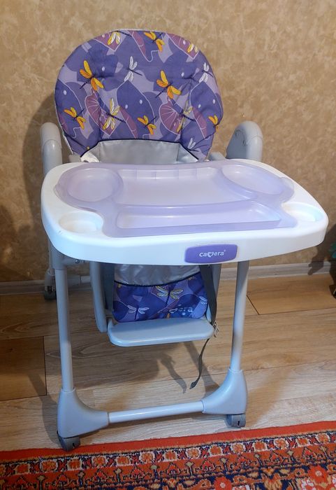 Стульчик для кормления ребенка