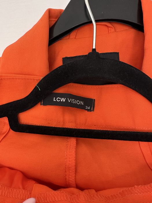 Дамски костюм LC Wikiki