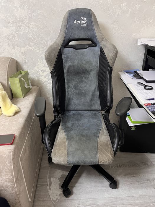 Продам Кресло  геймерское