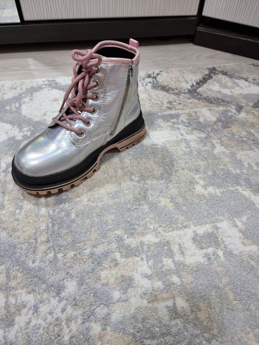 Продам обувь Осень