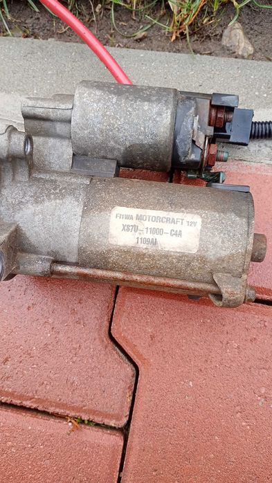 Vând alternator,electromotor,oglinzi,stopuri spate