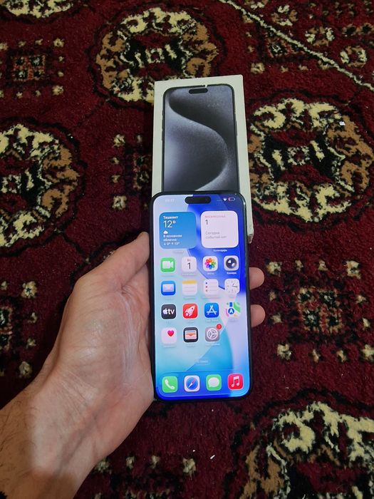 Iphone 15 Pro Max. 256GB Emkost 85%  Ayol kishi ishlatgan xolati idyol