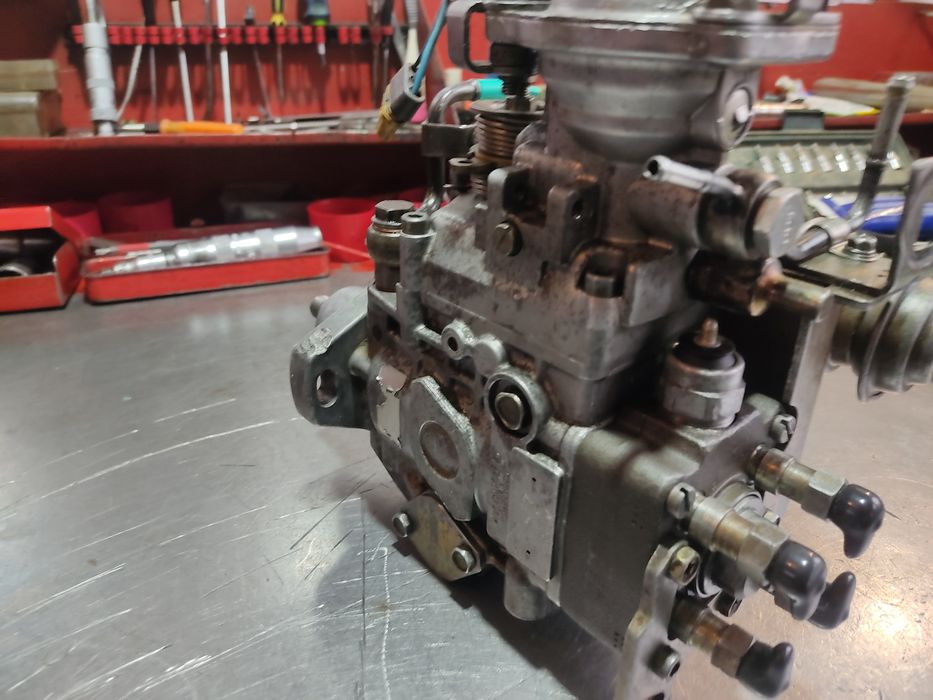 на Мазду mpv ТНВД.