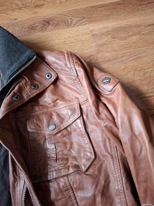 Milestone мъжко кожено яке L размер.