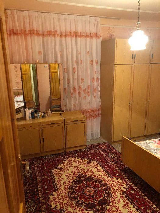 (3/4/4) 5-к/д (Алпомиш) 3 хонали уй ижарага Сдаётся 3-ком кв в 5-м м/р