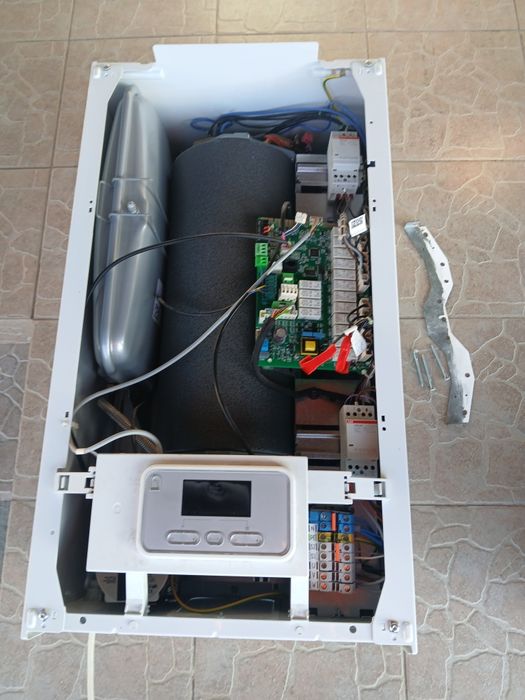 Centrala electrică Protherm  Ray 28 Ke