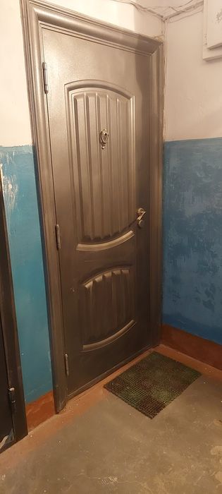 Продам  двухкомнатную квартиру