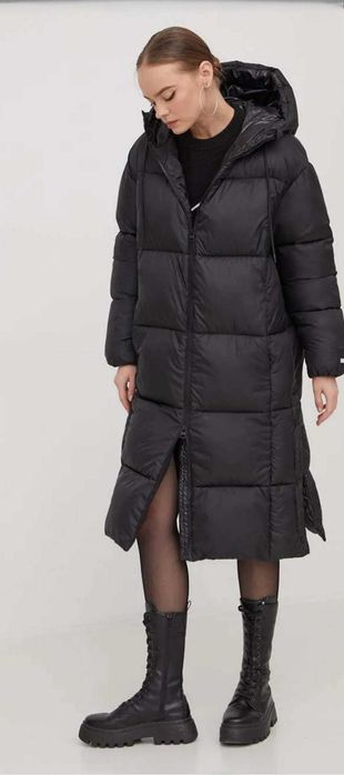 Ново дамско яке Hugo Boss