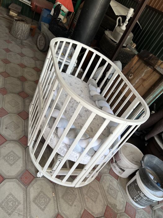 Продам манеж в отличном состоянии