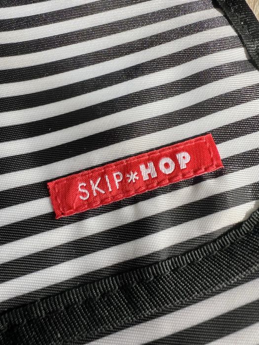 Skip Hop Statie de schimbat scutece - Pronto Signature Black/White