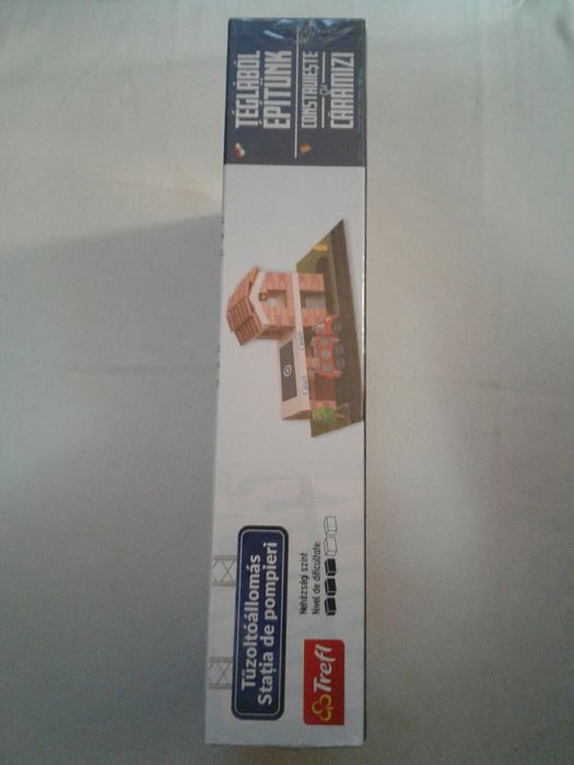 Cel mai bun la AVAP Trefl Statia de pompieri, set lut lemn nou,sigilat