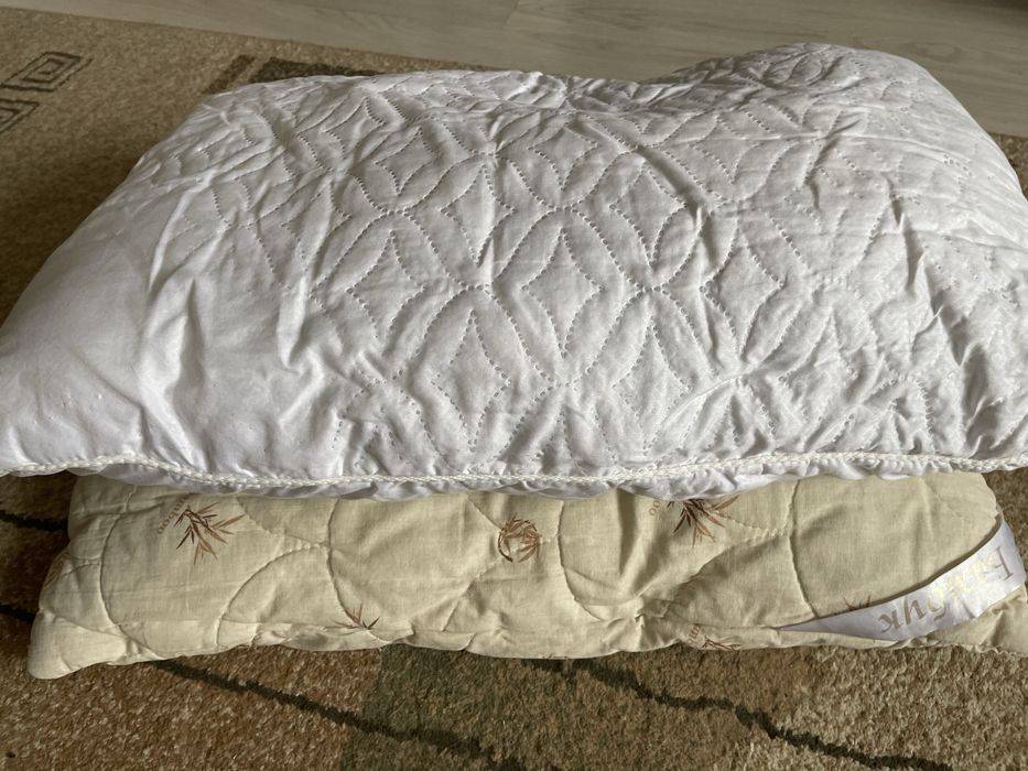 продам подушки в хорошем состоянии