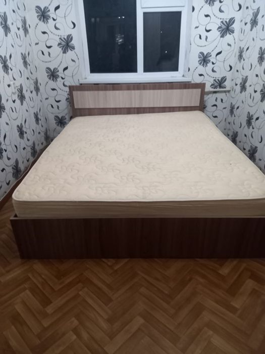 Спальная кровать.