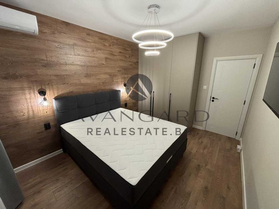 Продава се Тристаен апартамент в Пловдив, Център - 100 кв.м за 1690 €/кв.м - Снимка #3