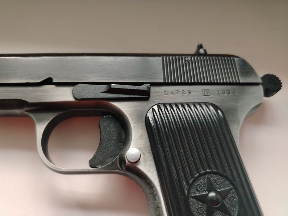 Игрушечный орбизный пистолет ТТ