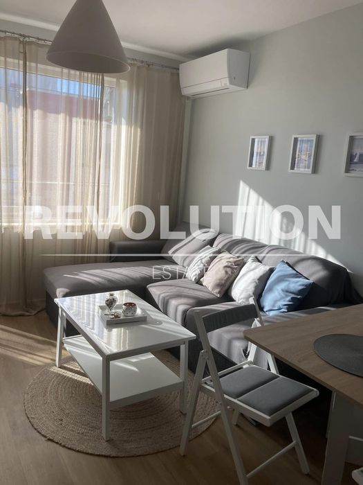 Дава се под наем Двустаен апартамент в Варна, Бриз - 55 кв.м за 500 € - Снимка #1