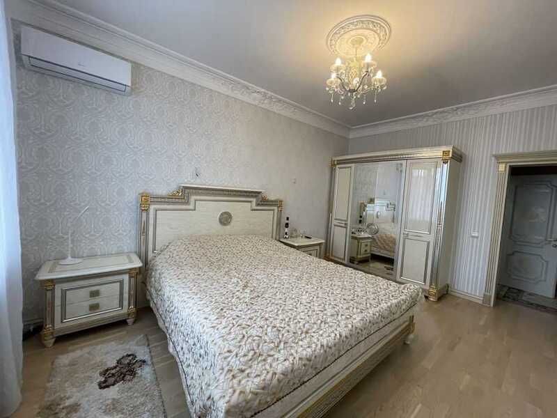 Сдаётся  Квартира на  ЦУМе