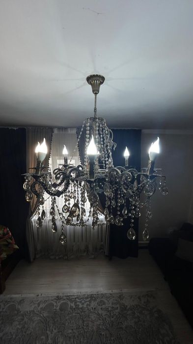 Продается люстры